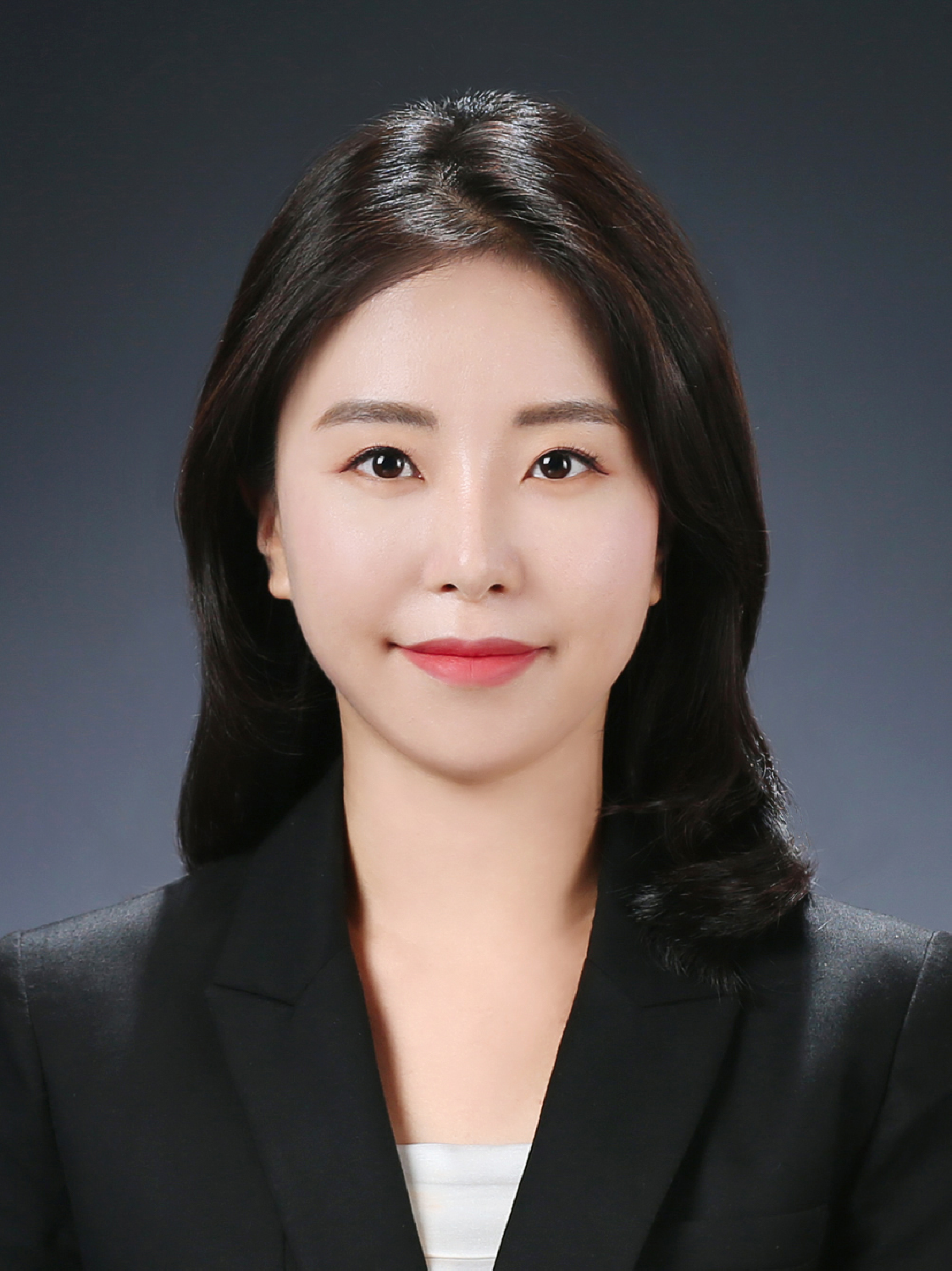 Hongdae Photo Studio - Time On Me Studio 타임온미 스튜디오 | Creatrip members 10% OFF!